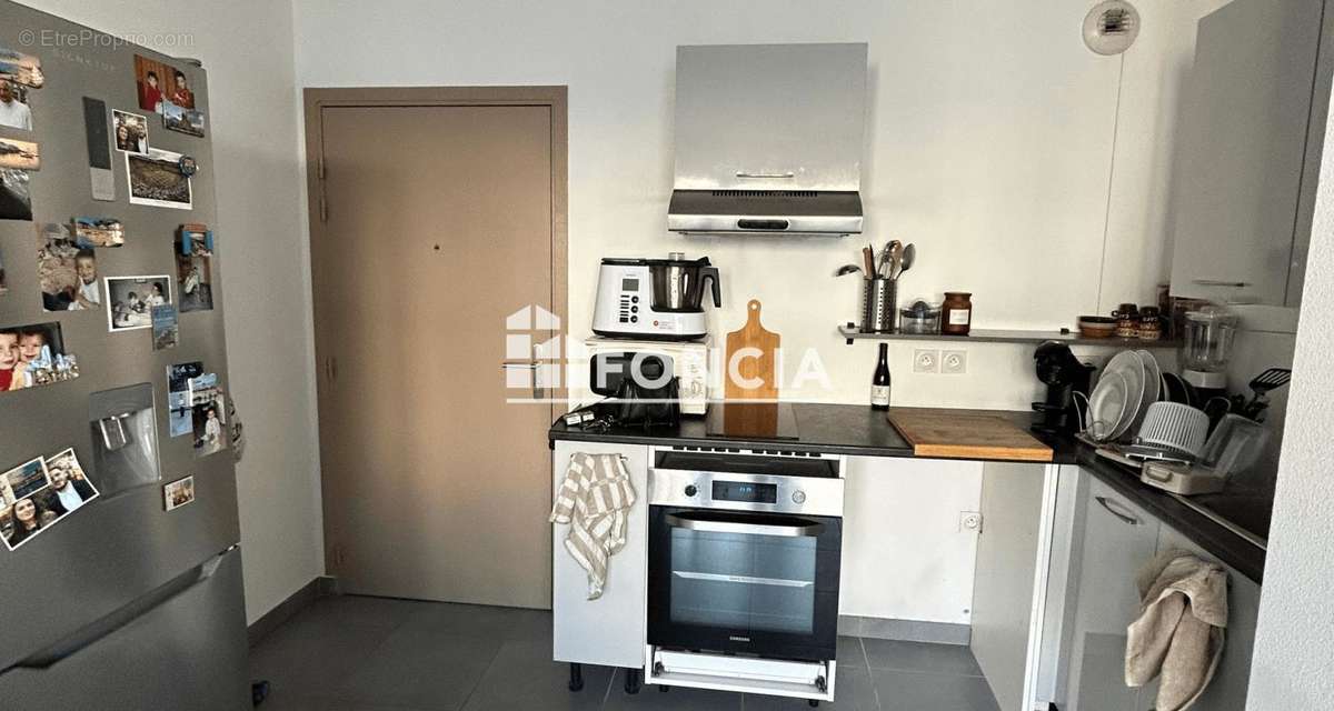 Appartement à MARSEILLE-5E