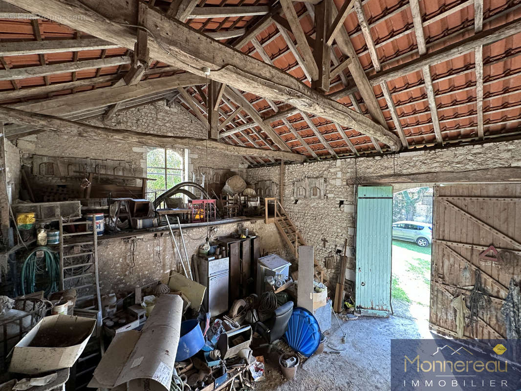 Maison à BRIE-SOUS-BARBEZIEUX