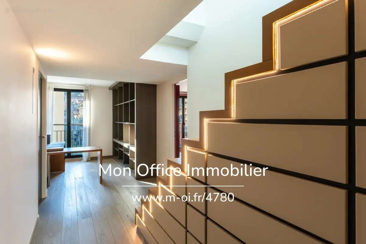 Appartement à MARSEILLE-7E