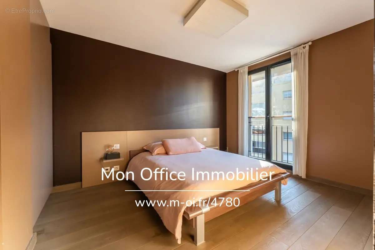 Appartement à MARSEILLE-7E