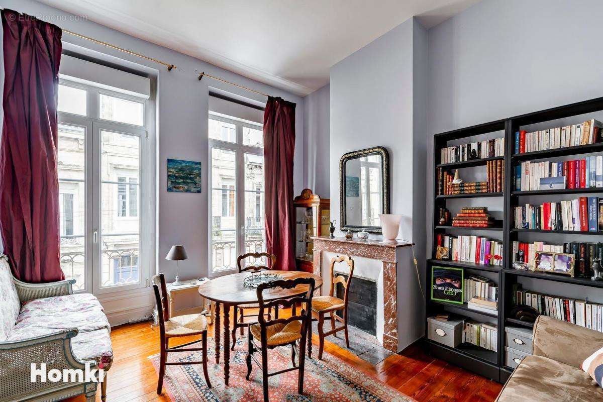 Appartement à BORDEAUX