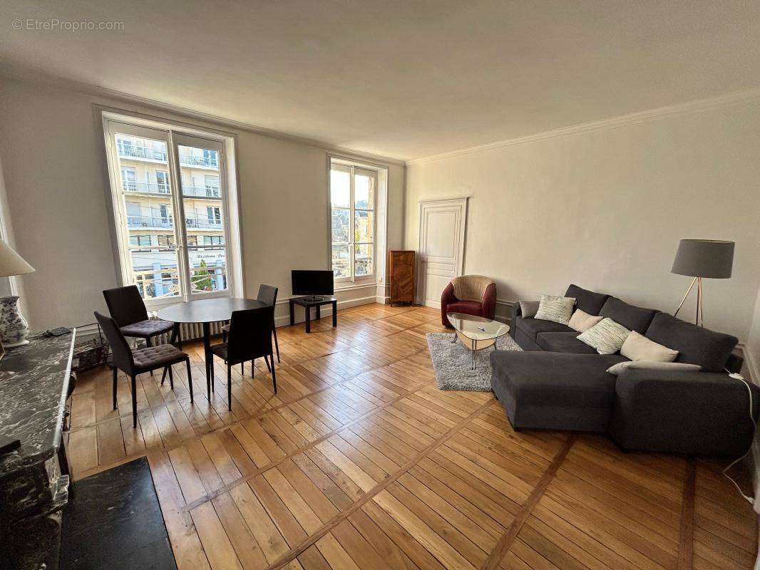 Appartement à BRIVE-LA-GAILLARDE