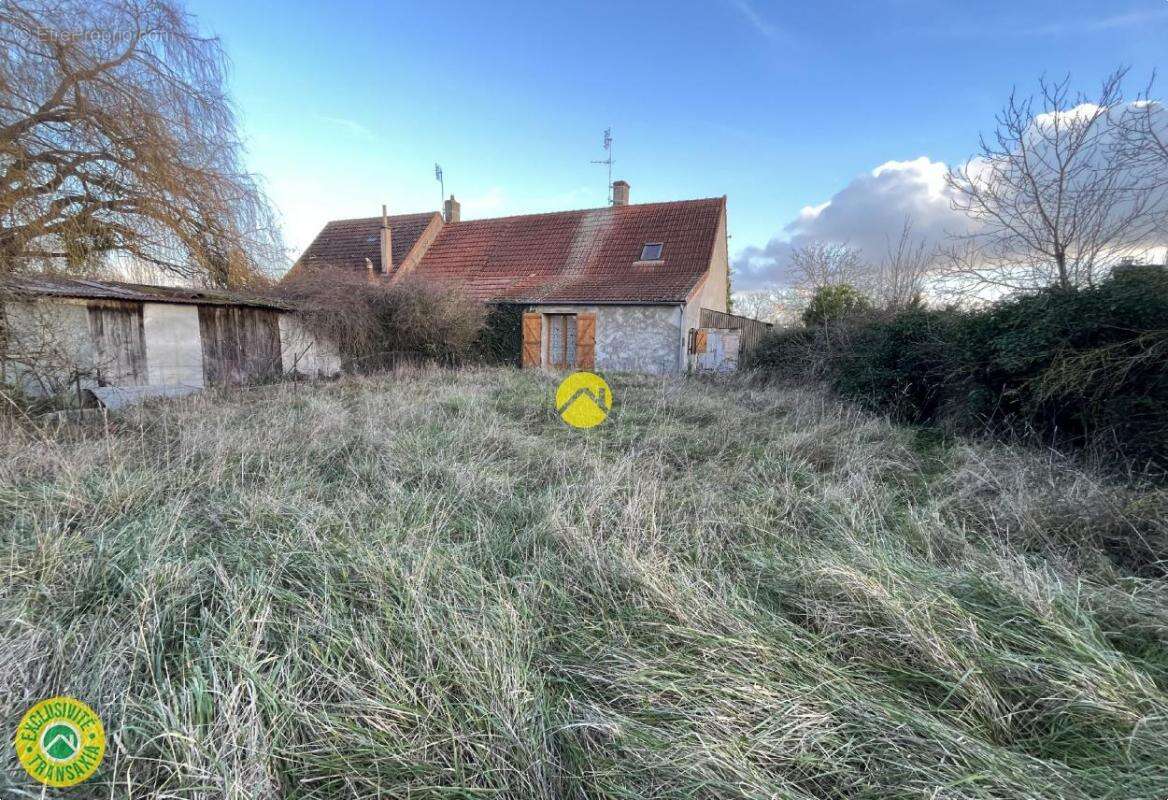 Maison à CHATEAUNEUF-SUR-CHER