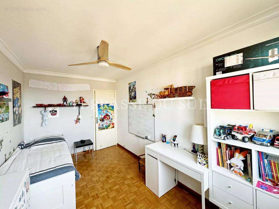 Appartement à MARSEILLE-2E