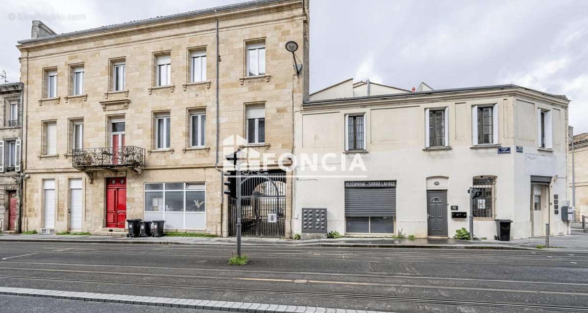 Parking à BORDEAUX