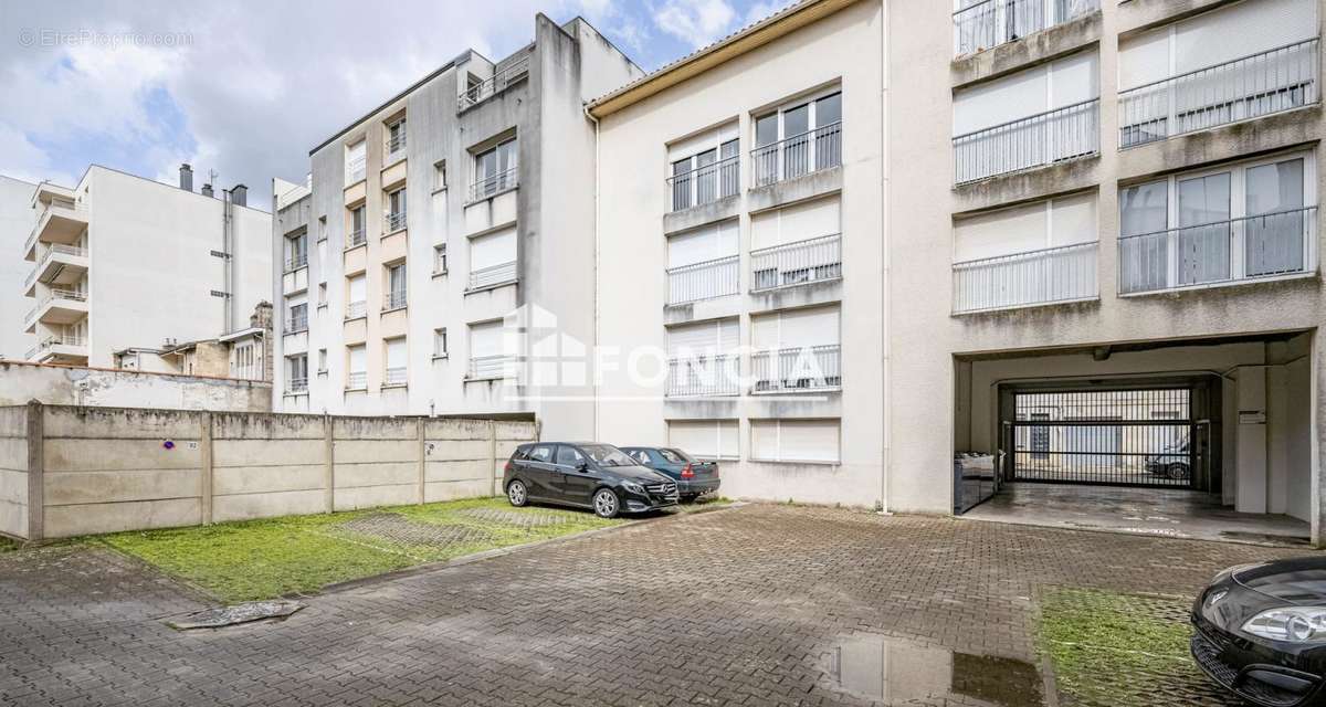 Parking à BORDEAUX