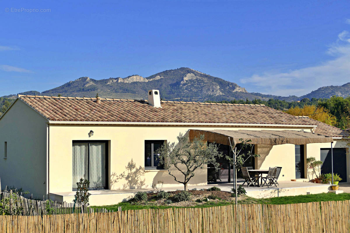 Maison à BEAUMES-DE-VENISE