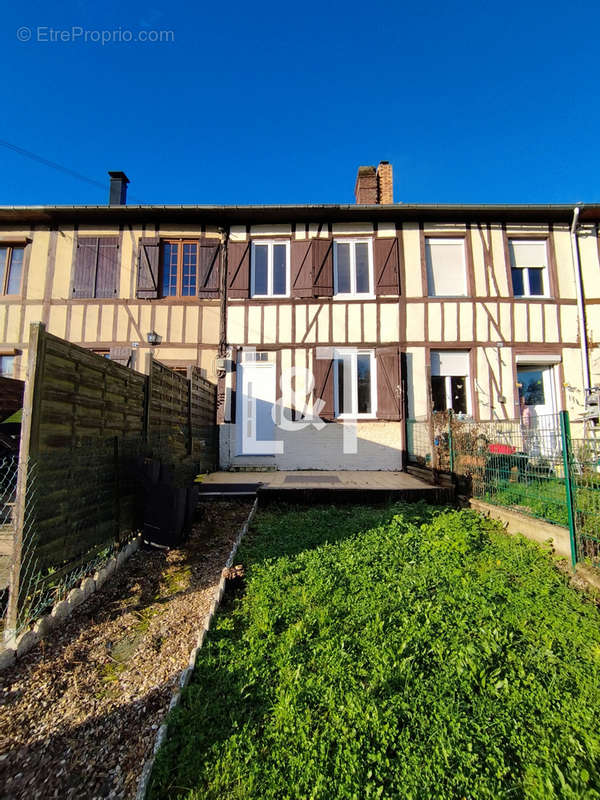 Maison à PERRIERS-SUR-ANDELLE