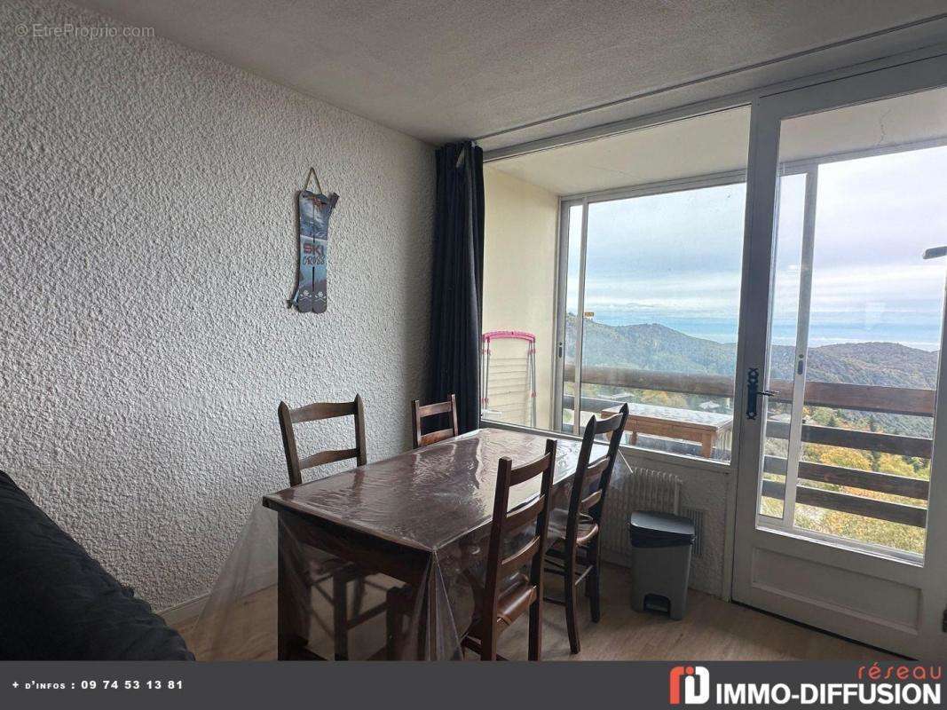 Appartement à MONTFERRIER