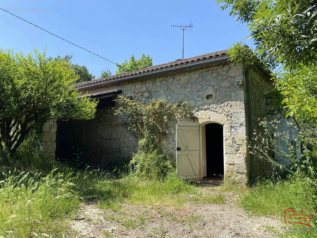 Maison à CASTELLA