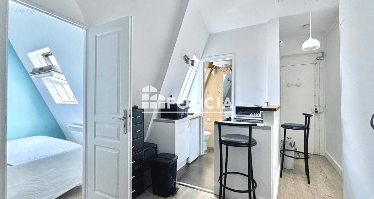 Appartement à PARIS-18E