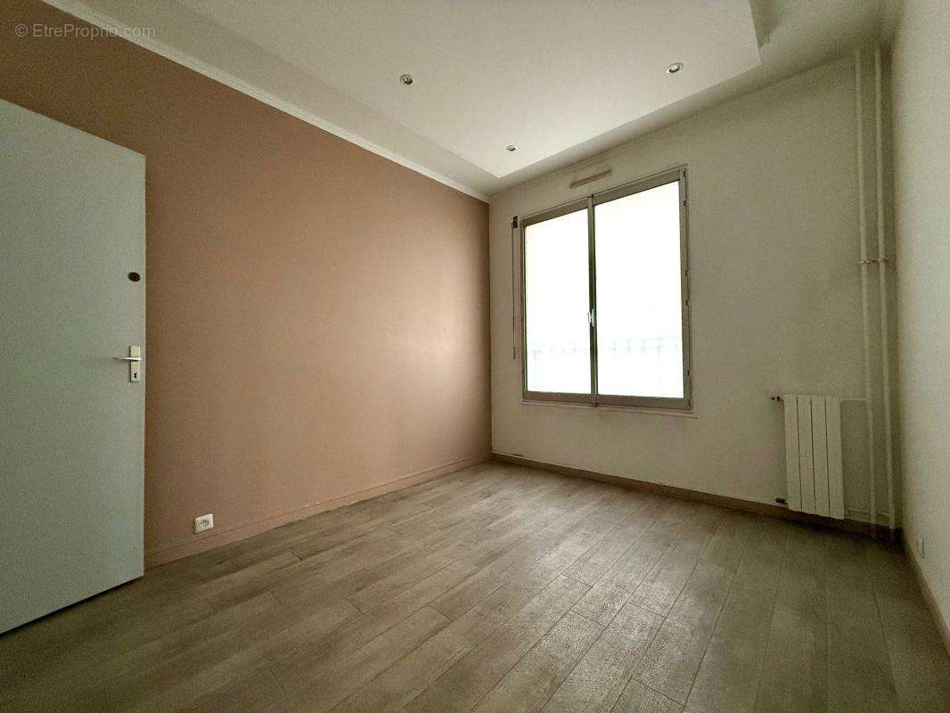 Appartement à PARIS-19E