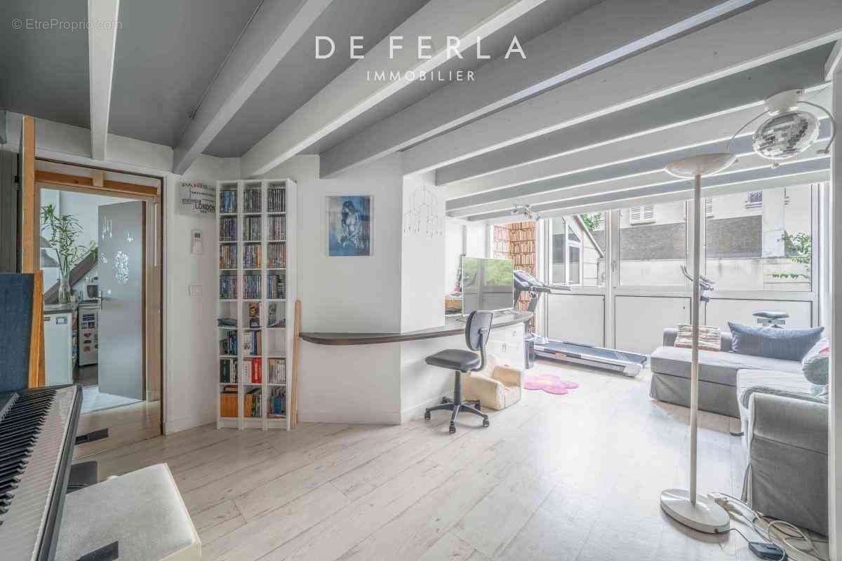 Appartement à PARIS-19E