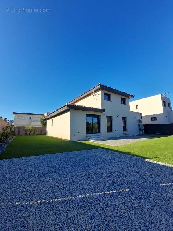 Maison à SAINT-CYPRIEN