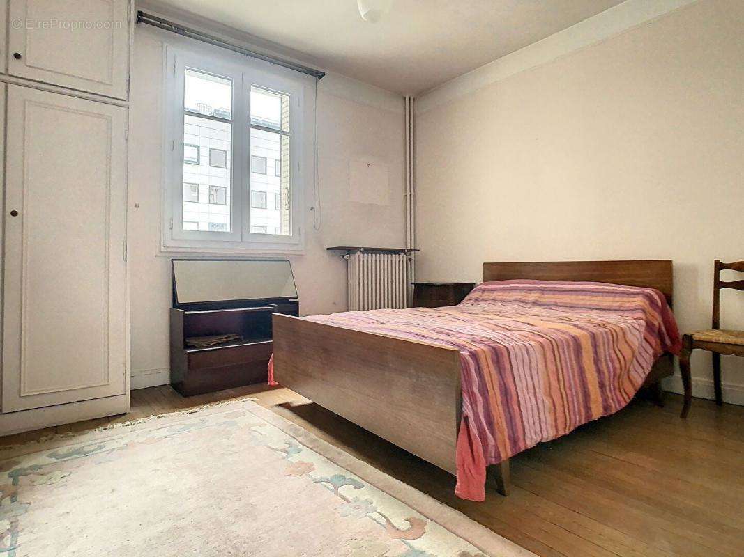 Appartement à ISSY-LES-MOULINEAUX