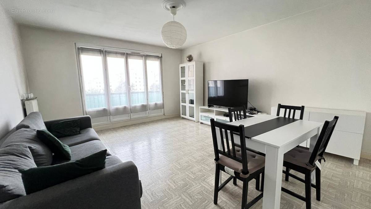 Appartement à NEUILLY-SUR-MARNE