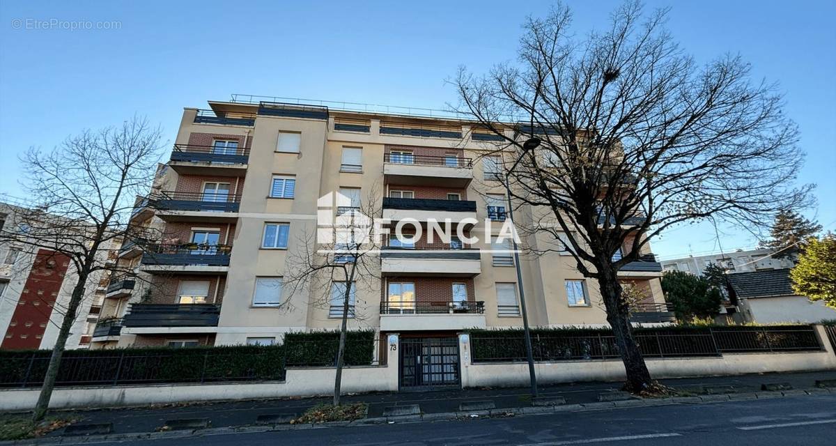 Appartement à EPINAY-SUR-SEINE