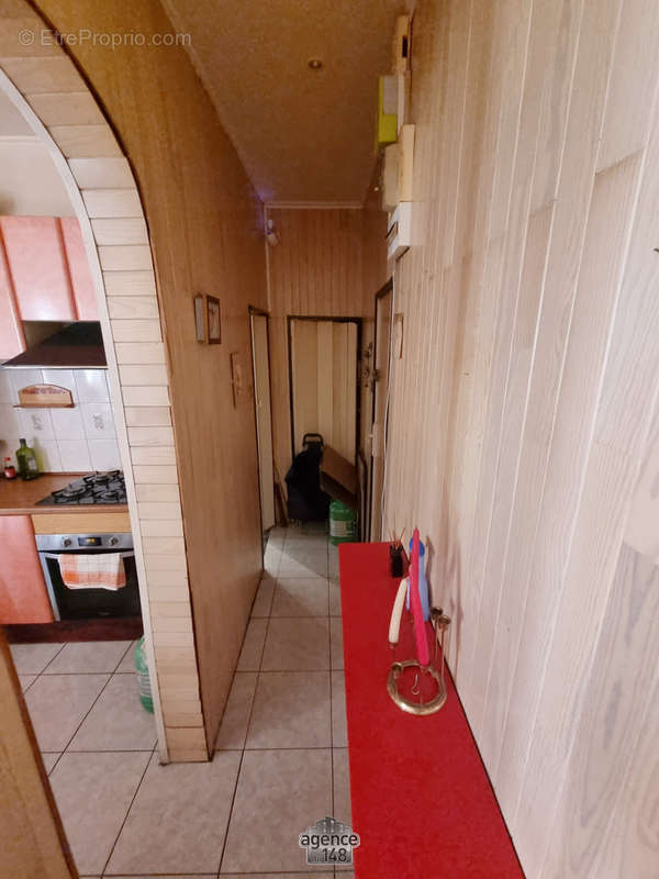 Appartement à MARSEILLE-3E