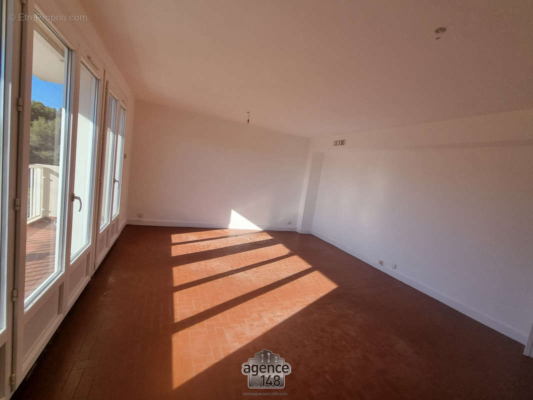 Appartement à SEPTEMES-LES-VALLONS