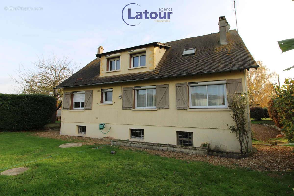 Maison à VERT-EN-DROUAIS