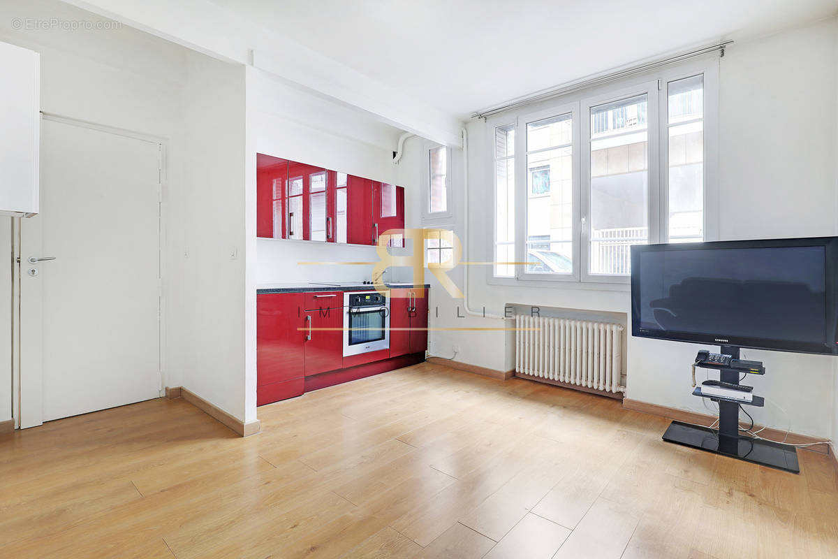 Appartement à PARIS-20E