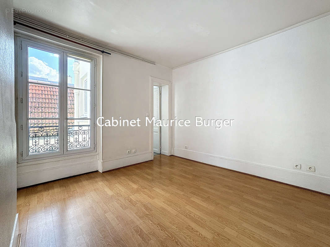 Appartement à PARIS-11E