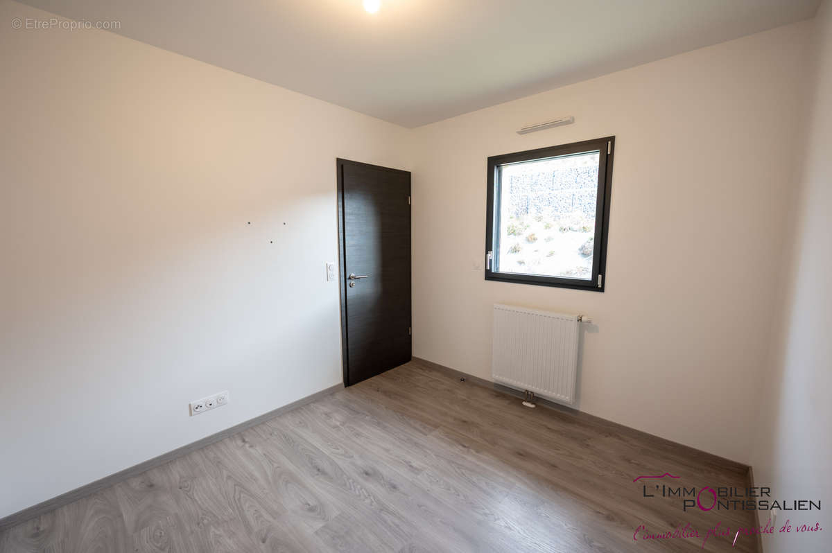 Appartement à JOUGNE