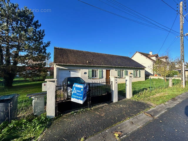 Maison à JEUFOSSE