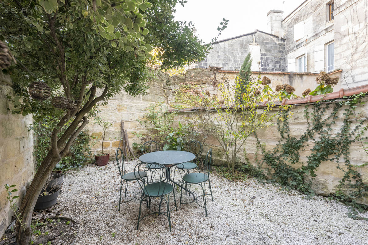 Appartement à BORDEAUX