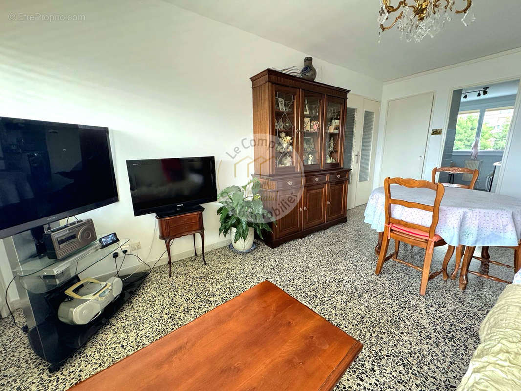 Appartement à MARSEILLE-9E