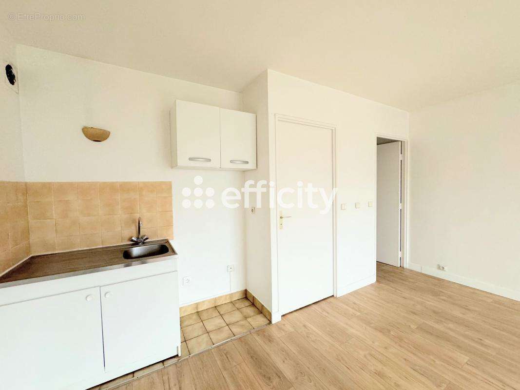 Appartement à PARIS-19E