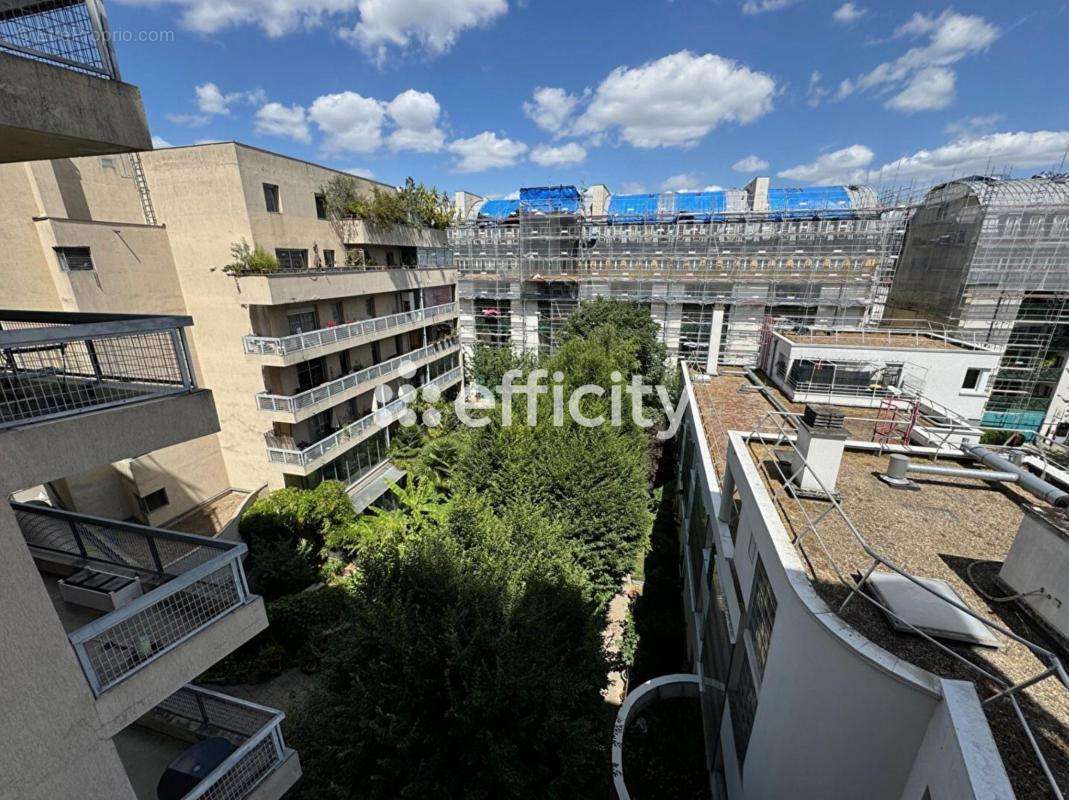 Appartement à PARIS-19E