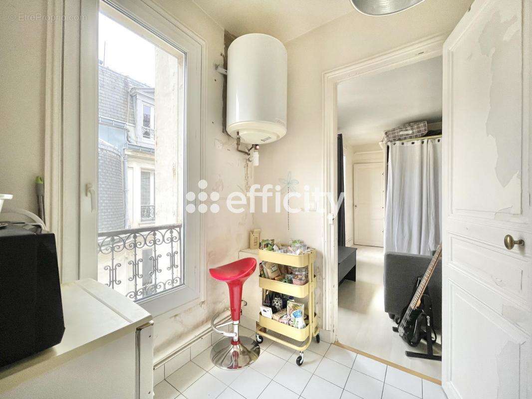 Appartement à PARIS-8E