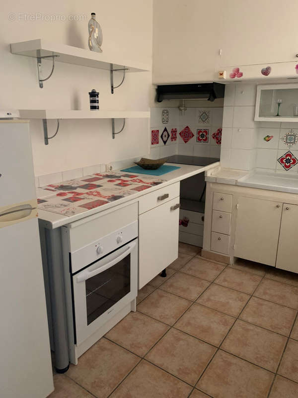 Appartement à MARSEILLE-4E