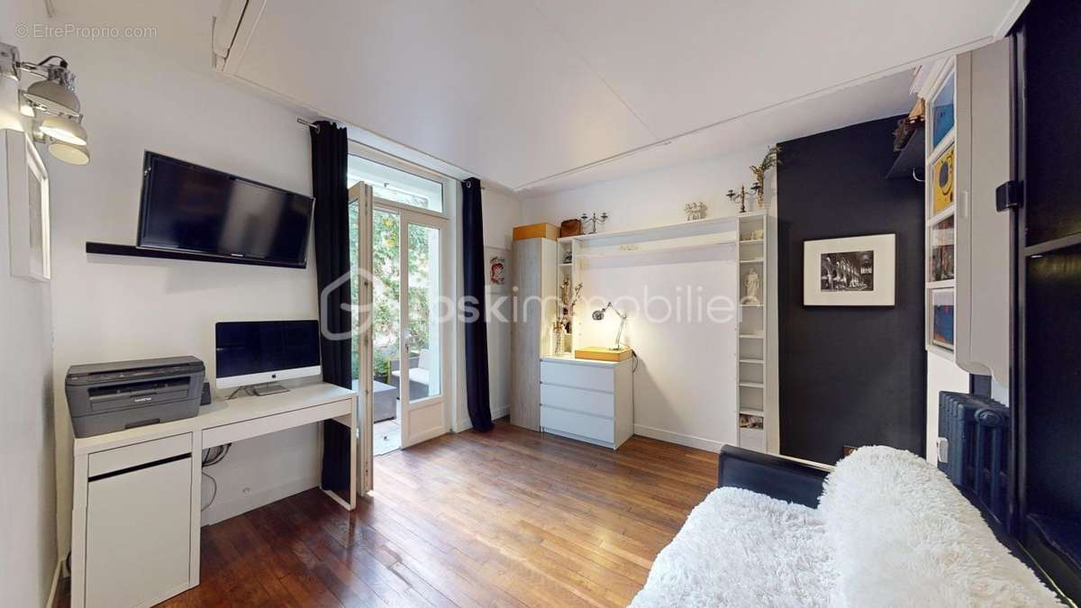 Appartement à PARIS-18E