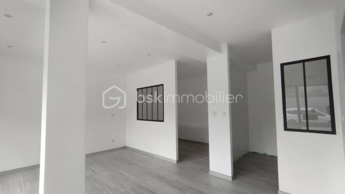 Appartement à SAINT-DENIS-DE-L&#039;HOTEL