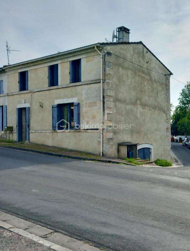 Maison à SAINT-GEORGES-DE-DIDONNE