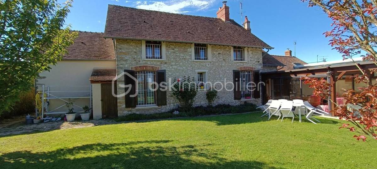 Maison à ECHOUBOULAINS