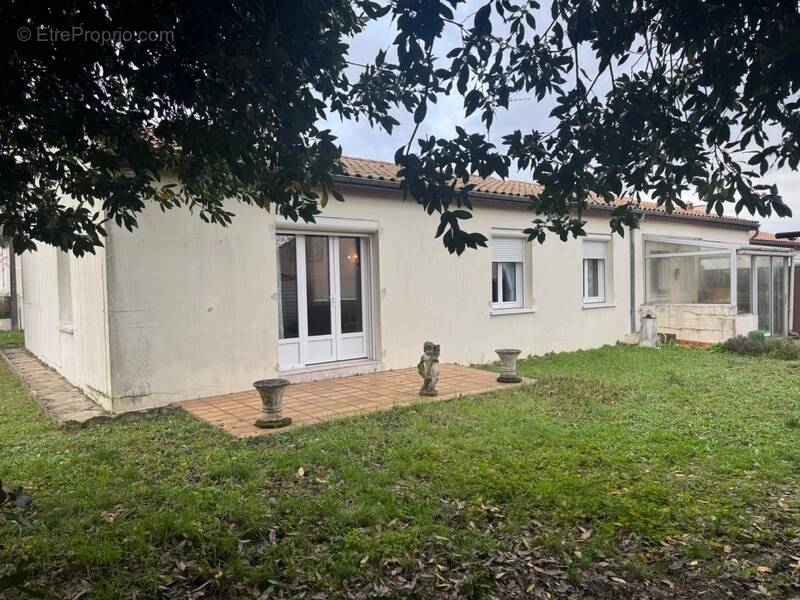 Maison à TONNAY-CHARENTE