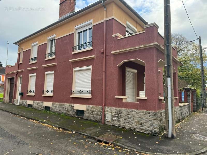 Appartement à MONTCEAU-LES-MINES