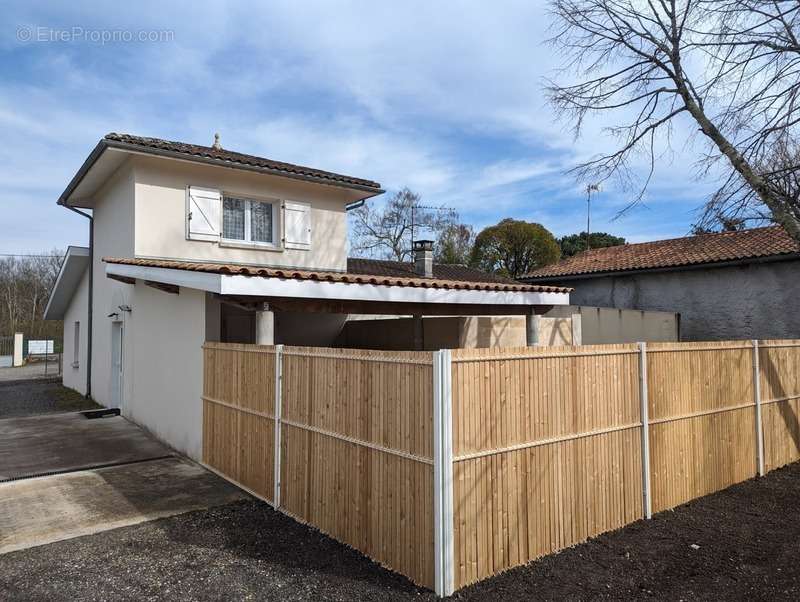 Maison à MERIGNAC