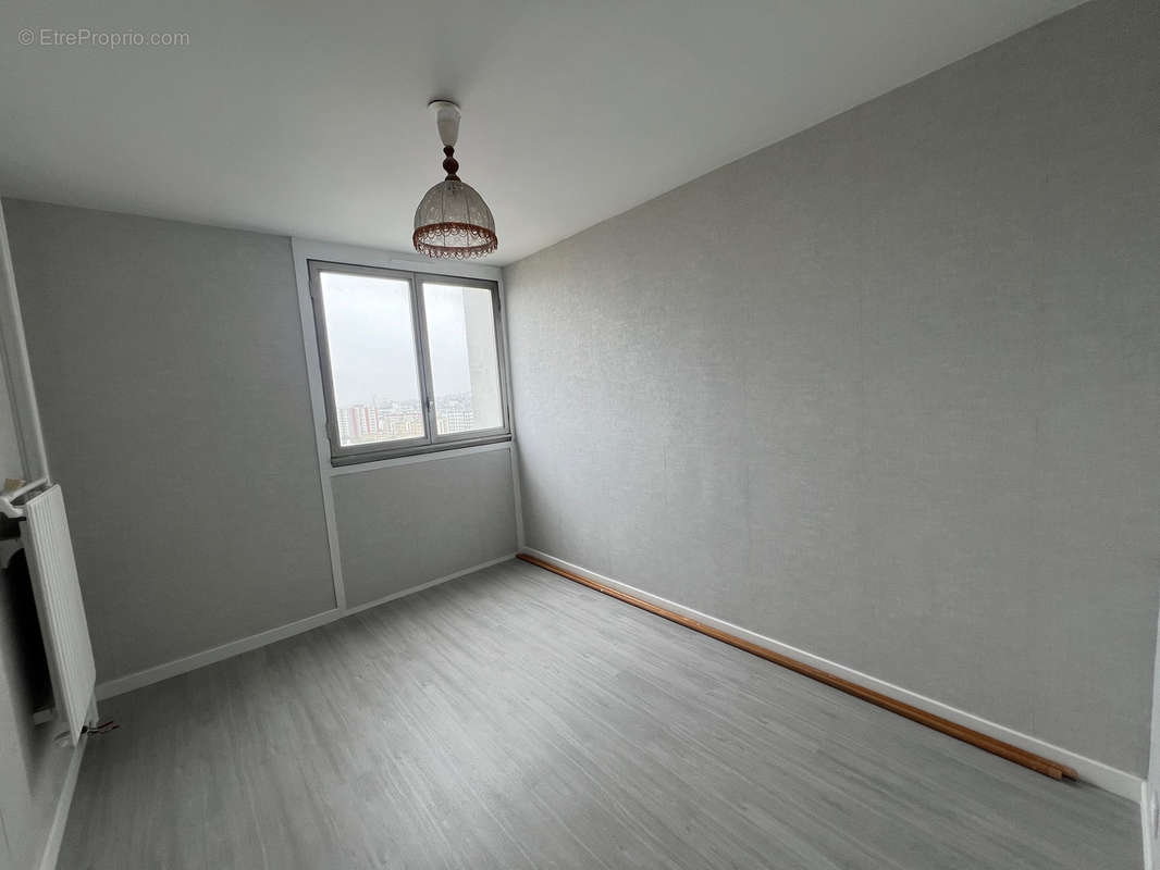 Appartement à PARIS-19E