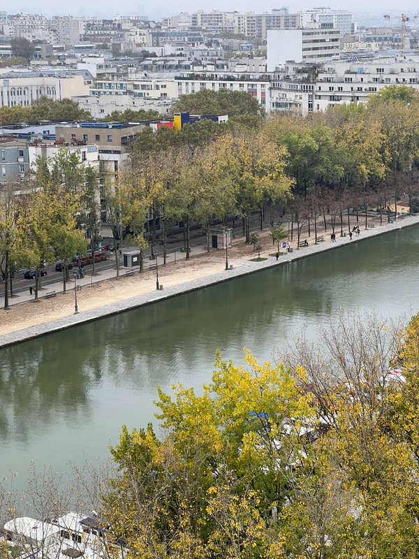 Appartement à PARIS-19E