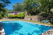 Maison à CHATEAUNEUF-GRASSE