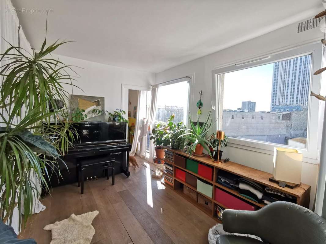 Appartement à PARIS-19E