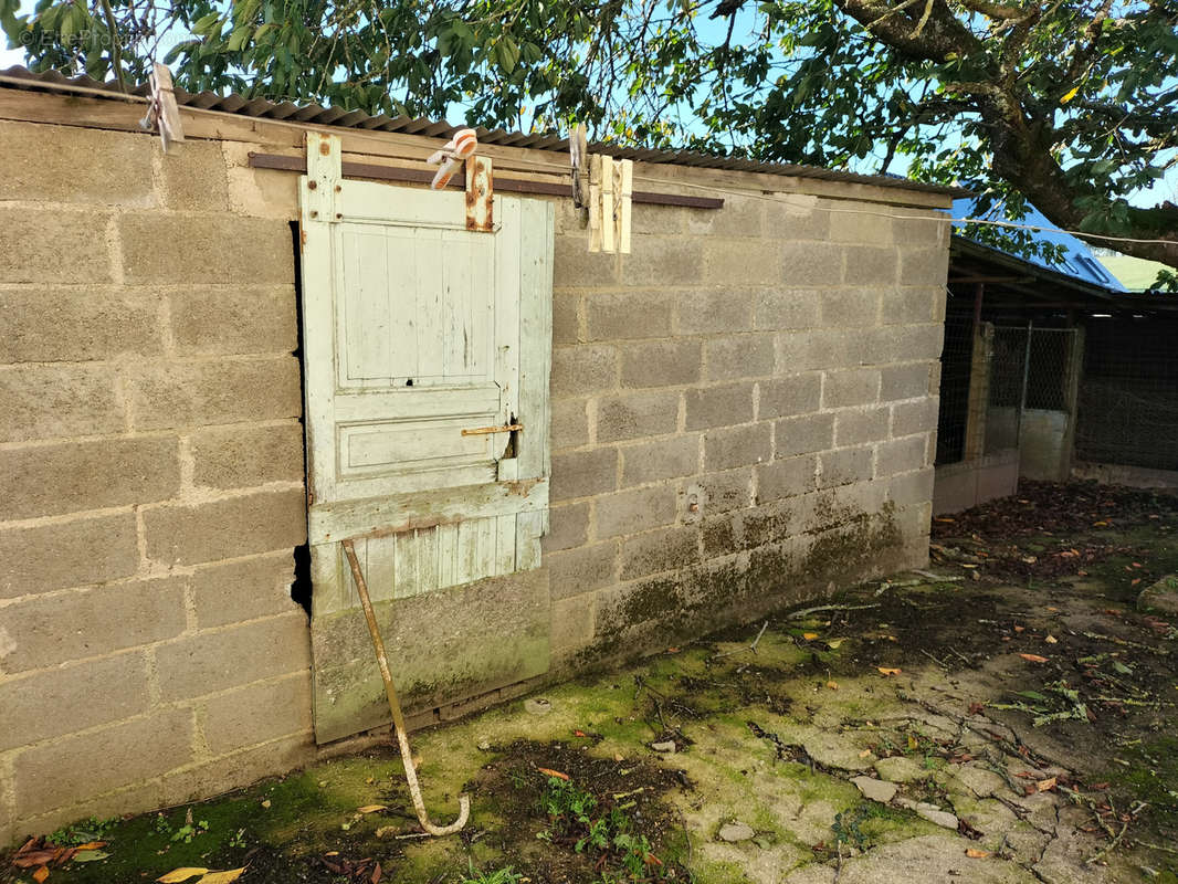 Maison à CLEGUEREC