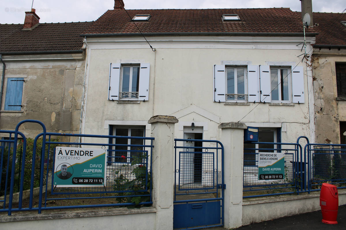 Maison à NANTEUIL-LES-MEAUX