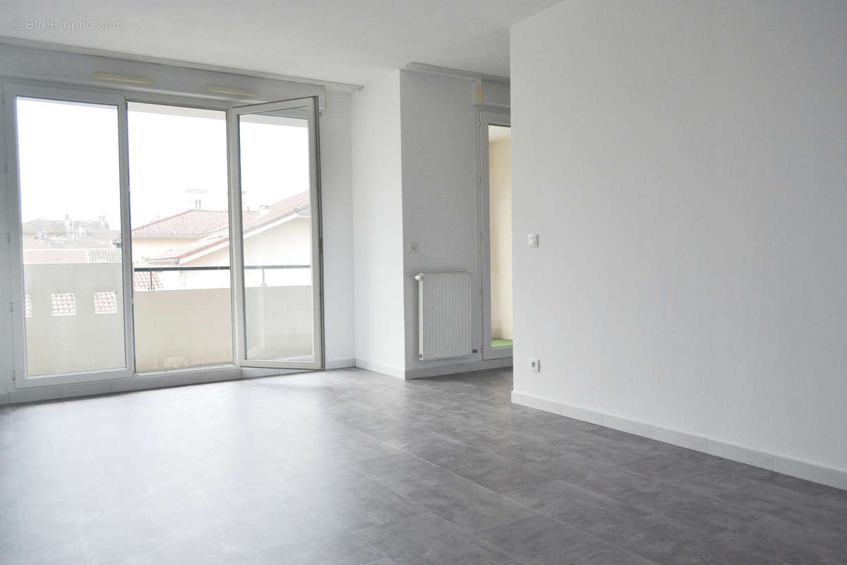 Appartement à BOURGOIN-JALLIEU