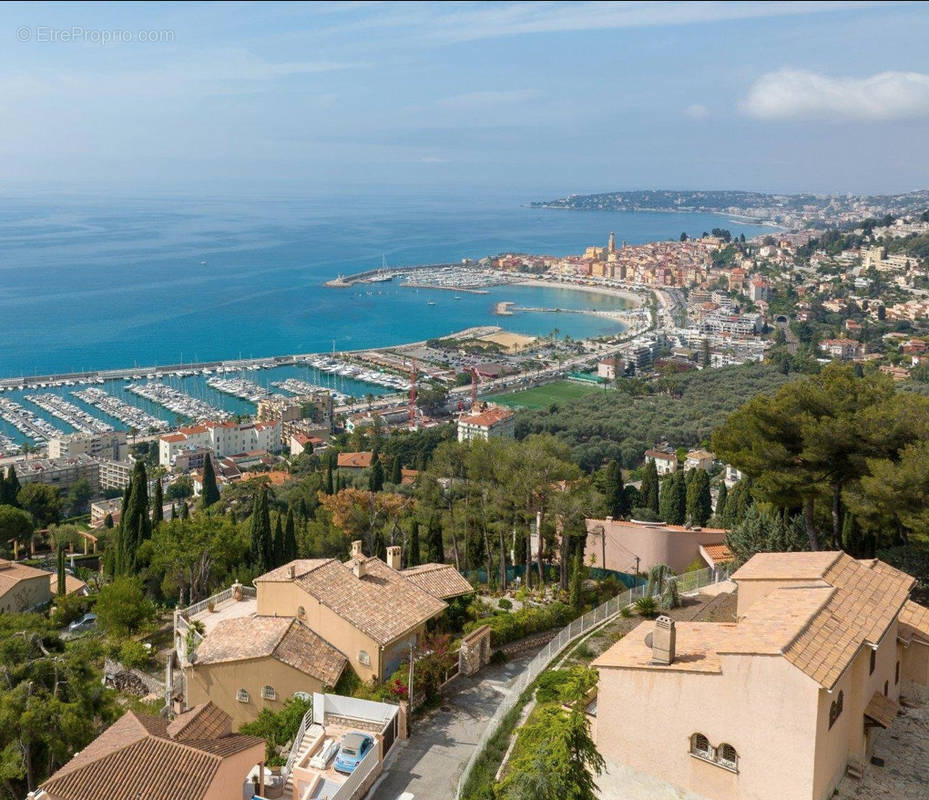 Terrain à MENTON