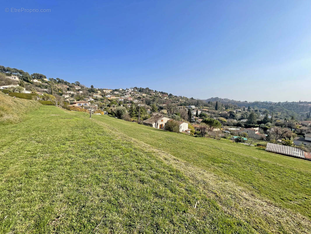 Terrain à VENCE